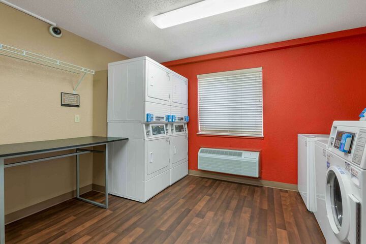 Extended Stay America Suites Toledo Maumee
