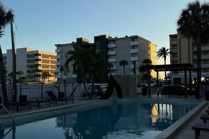 Holiday Isles Resort