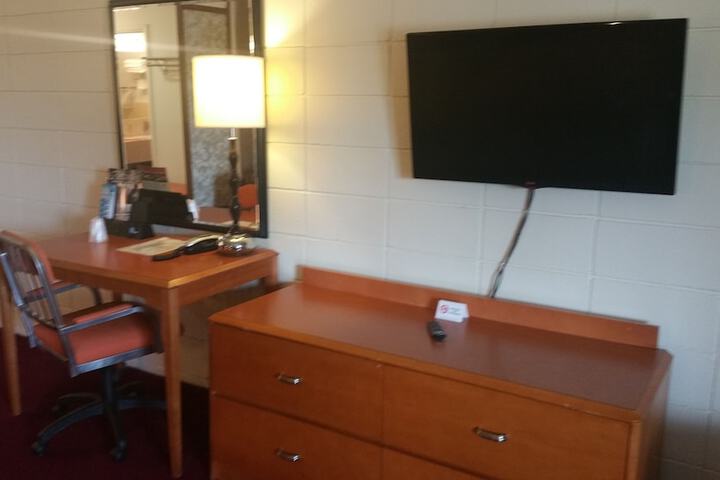 Room 47 of 65