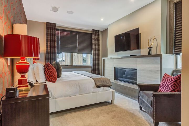 Room 149 of 306