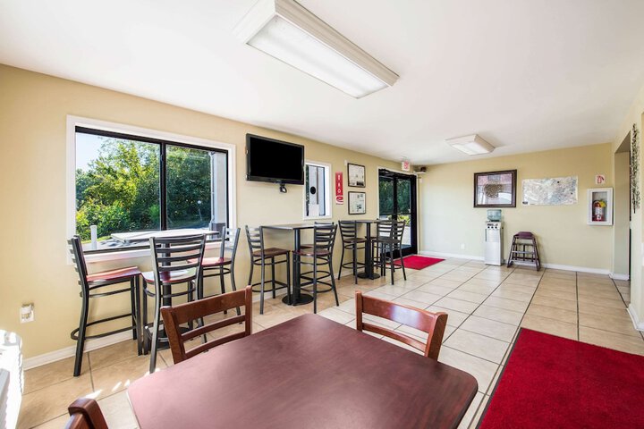 Econo Lodge Waynesville