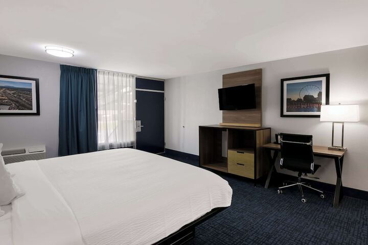 Room 8 of 31