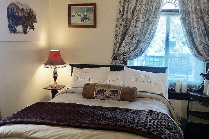 Room 113 of 198