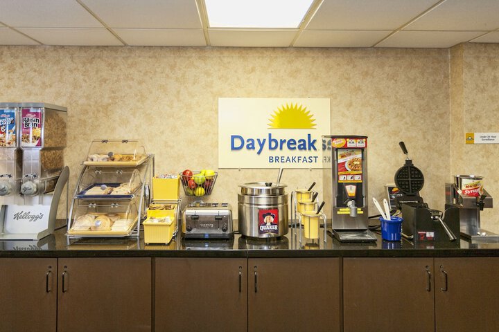 Breakfast/Coffee Service 17 of 23