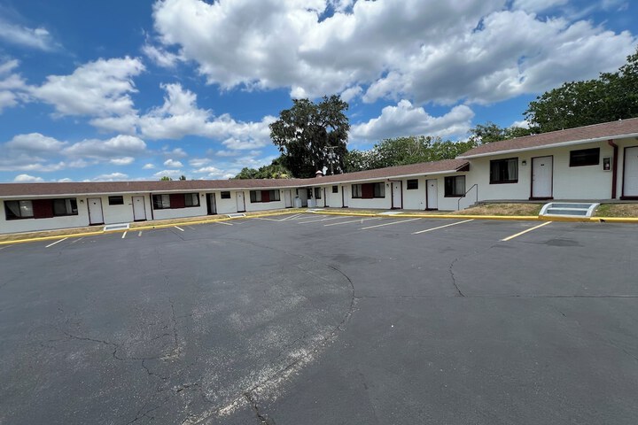 Property Grounds 27 of 29