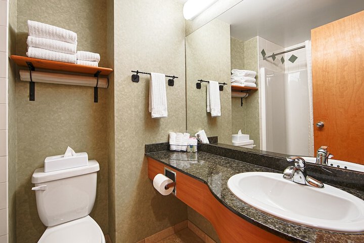 Room 40 of 53