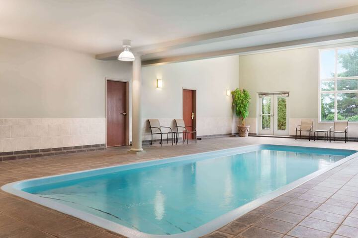 Pool 7 of 33