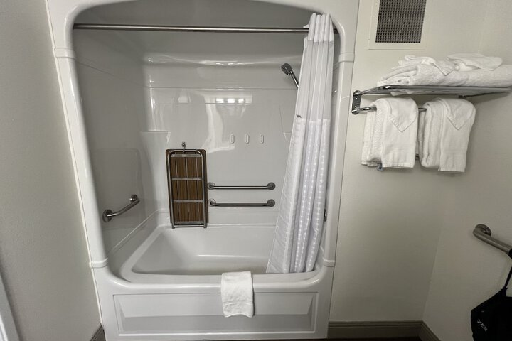 Room 10 of 51