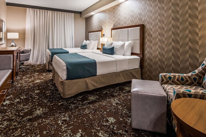 Best Western Premier Des Moines-Ankeny Hotel