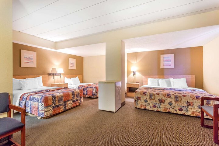 Room 41 of 44