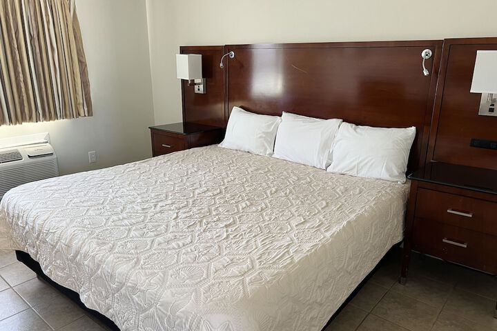 Room 29 of 48