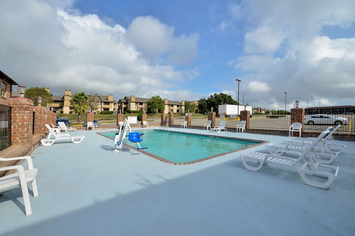 Pool 11 of 57