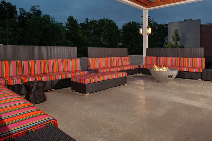 Terrace/Patio 23 of 24