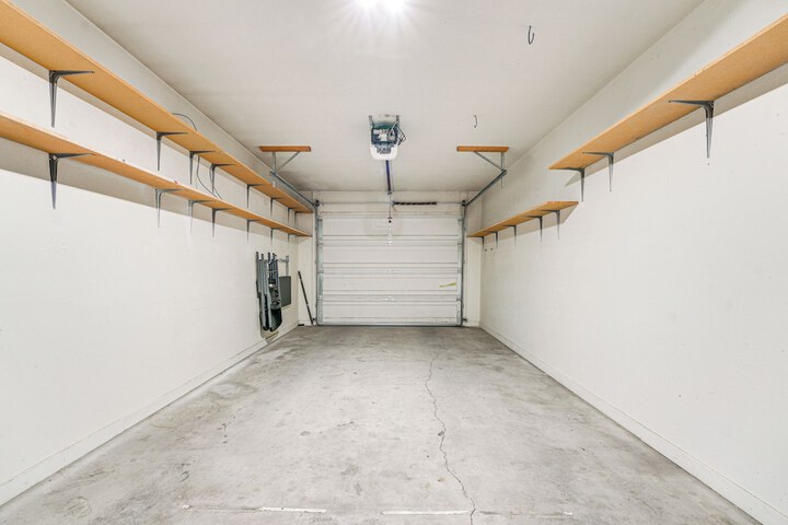 Downtown Delta Condo 34 Mi to Black Canyon!