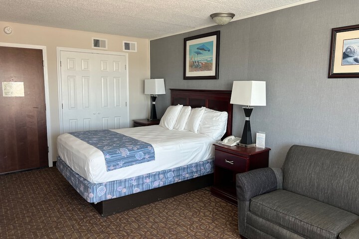 Room 54 of 71