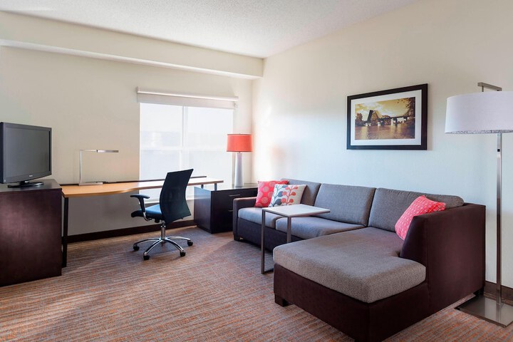Room 12 of 17
