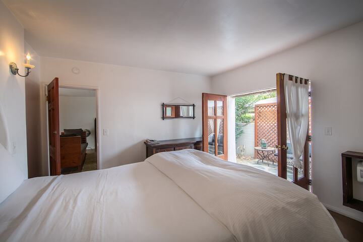 Room 107 of 253