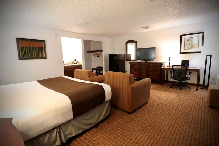 Room 6 of 20