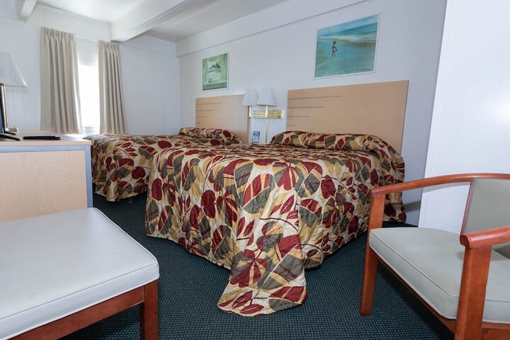Room 14 of 32