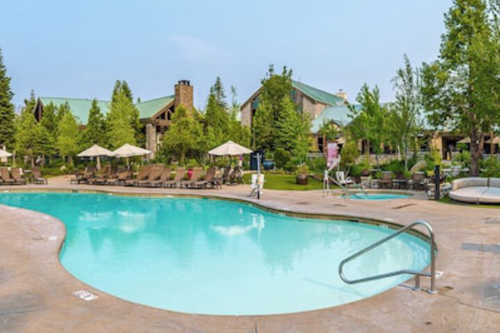 Pool 16 of 181