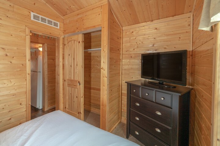 Room 21 of 38