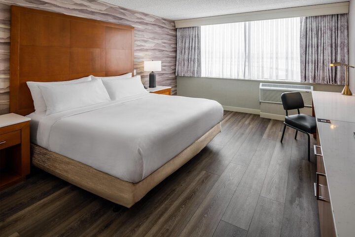 DoubleTree by Hilton Rochester