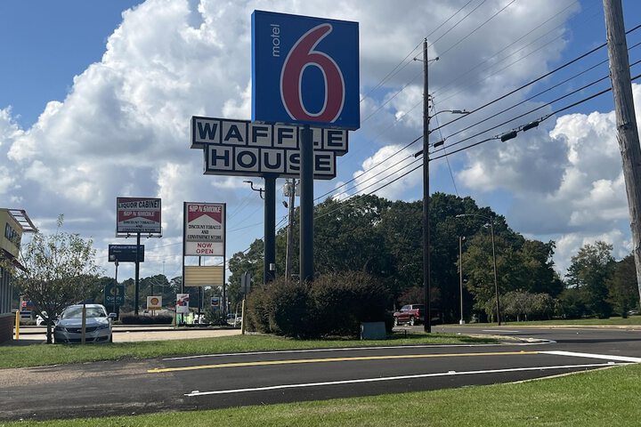 Motel 6 – Mccomb Ms