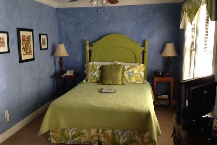 Room 38 of 80