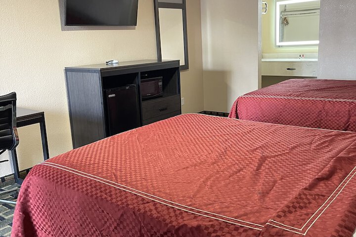 Room 5 of 15