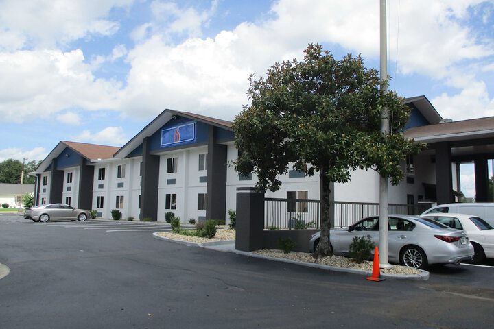 Hotel 2 of 37