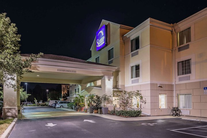 Hotel 3 of 38