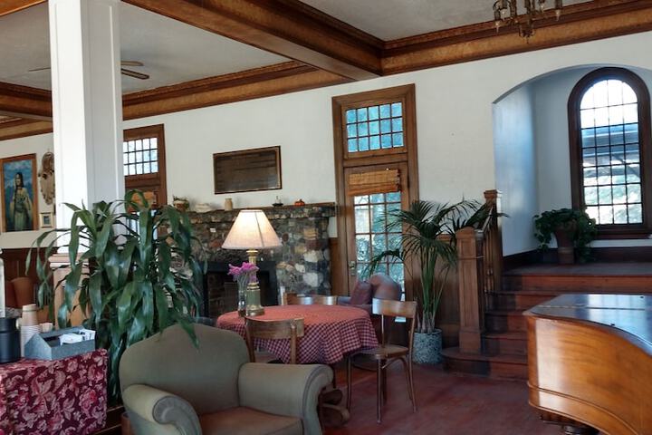 Winnedumah Hotel