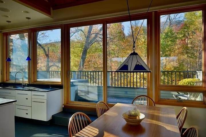 Sugarloaf Inn