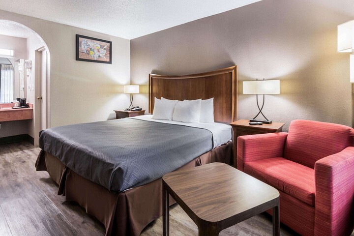 Room 22 of 45