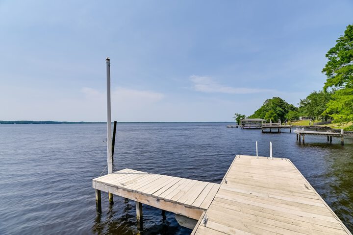 Cozy Edenton Vacation Rental w / Boat Dock Access!