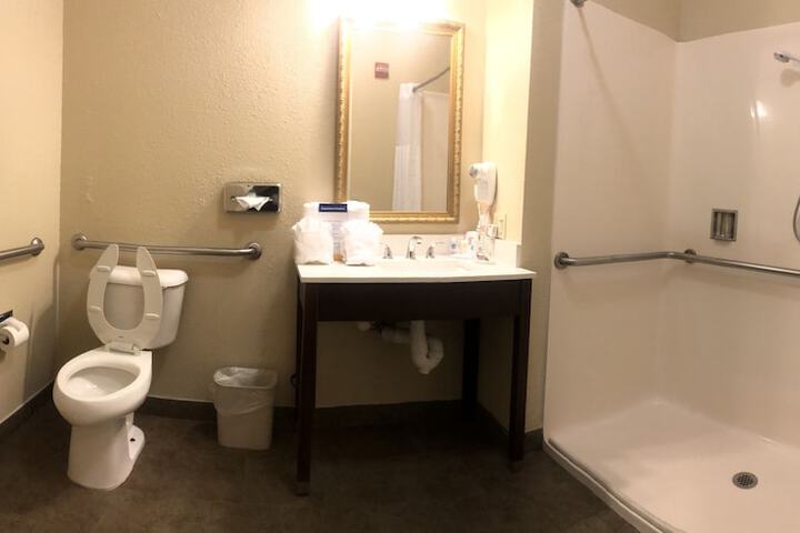 Room 41 of 81