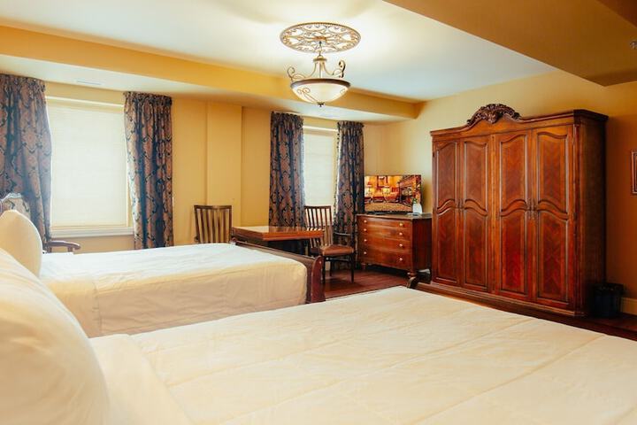 Grant Hall Hotel