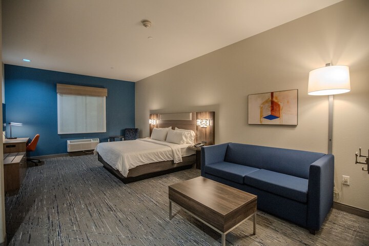 Room 56 of 87