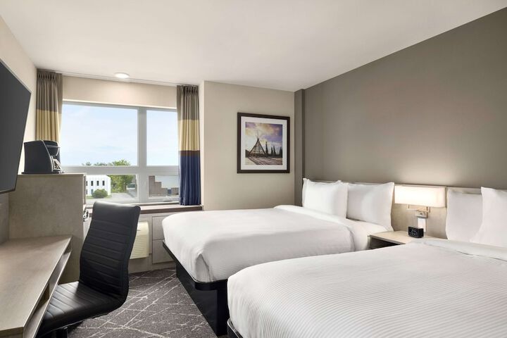 Room 20 of 42