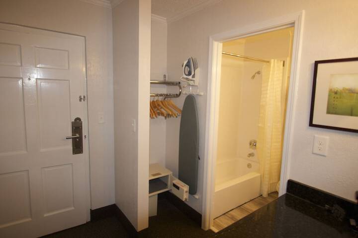 Room 56 of 92