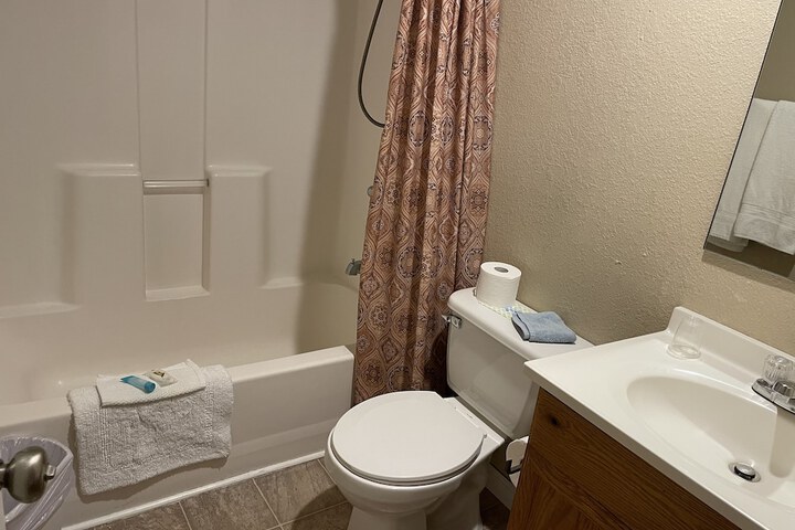 Room 34 of 62