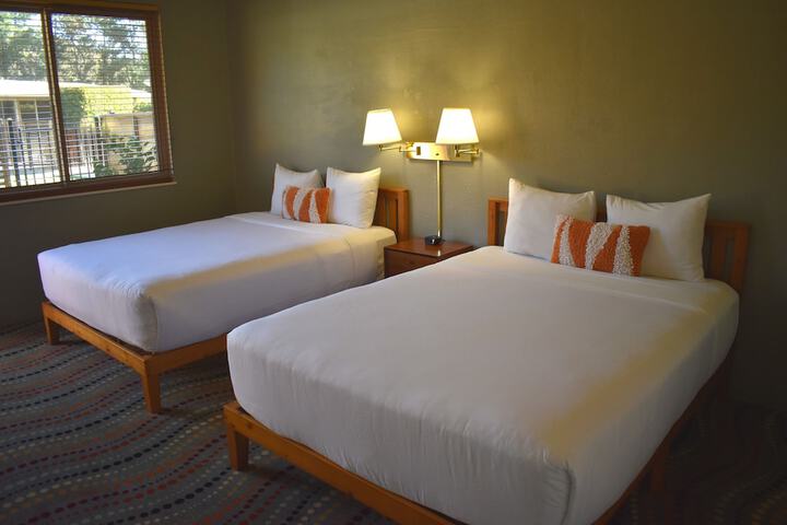 Room 35 of 61