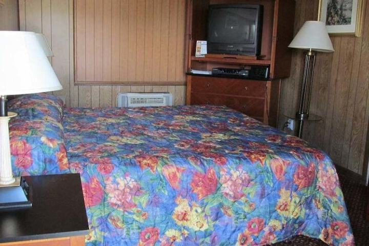 Room 11 of 20
