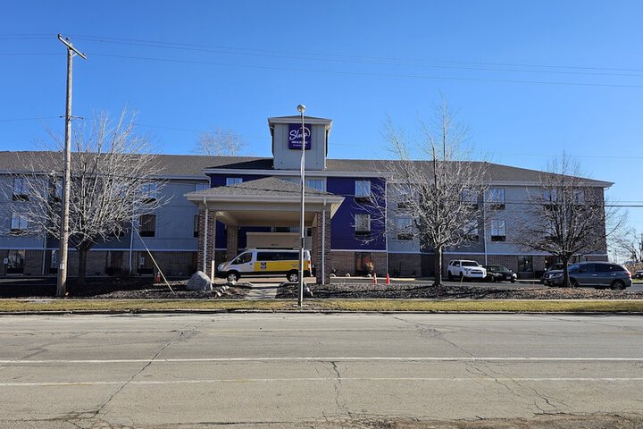 Sleep Inn & Suites Milwaukee Airport