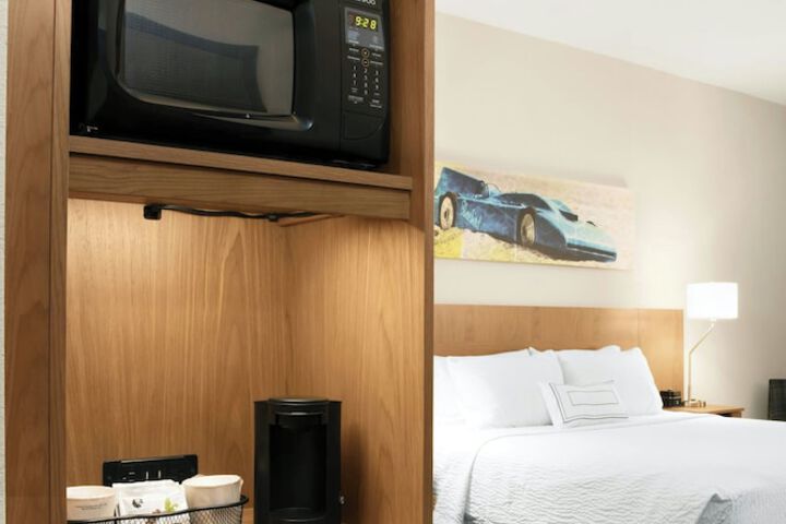 Fairfield Inn & Suites by Marriott Daytona Beach Speedway / Airport