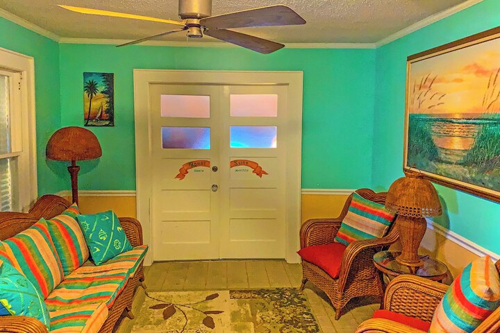 Room 46 of 90