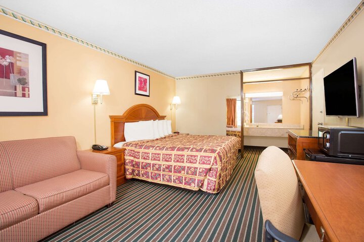 Room 18 of 20