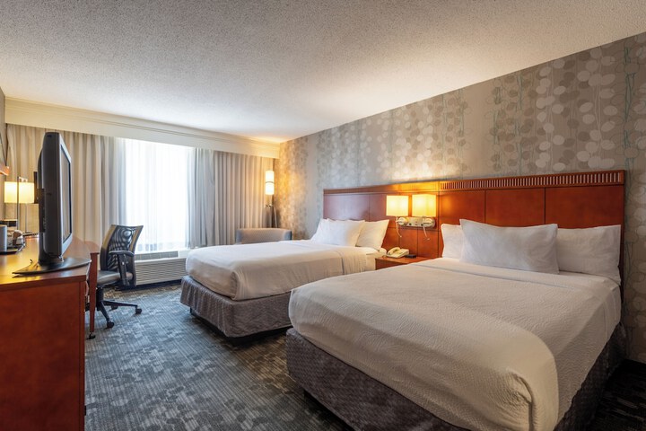 Courtyard by Marriott Nashua