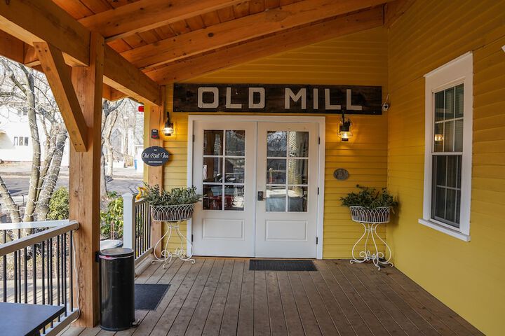 Old Mill Inn