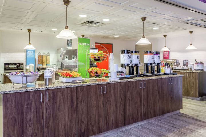 Hampton Inn & Suites Chicago-Libertyville